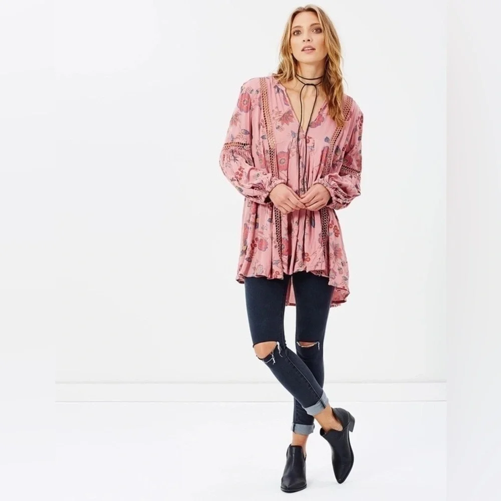Free People questions leave